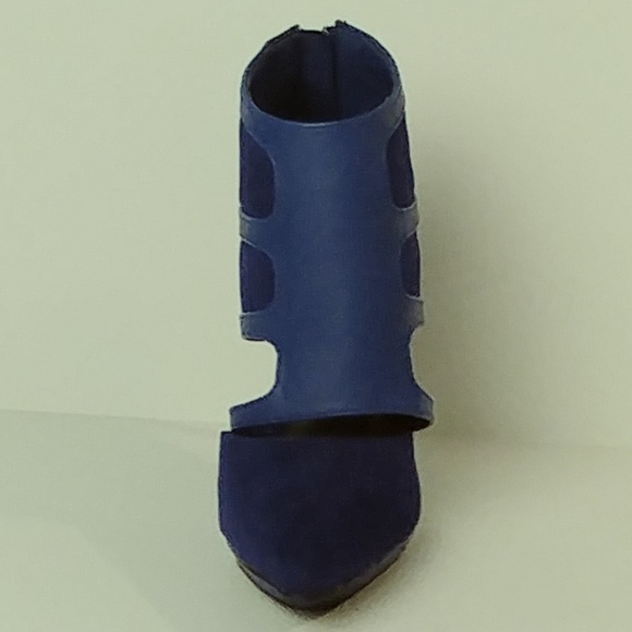Blue Pointed Toe Heel Size 6 - Picture 5 of 6